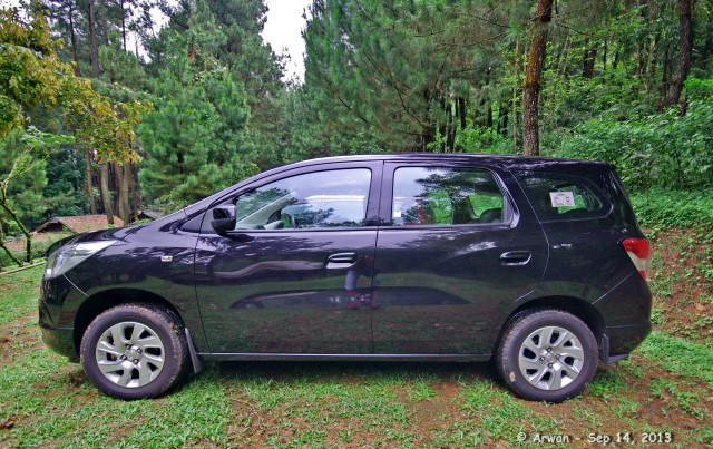 130914 - intip-intip chevrolet spin 1.2 lt mt 2013 - IMGP4419 (Custom)